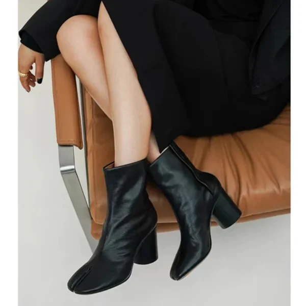 Autumn Winter Soft Leather Split toe Tabi Women Ankle Boots Fashion Thick High heels Chunky Shoes Ins Style Short Booties